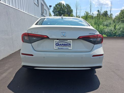 Used 2024 Honda Civic Touring image 11