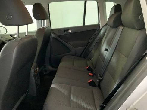 Used 2018 Volkswagen Tiguan Limited AWD/4WD image 24