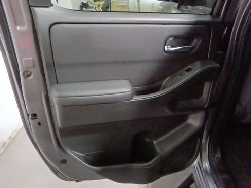 Certified 2023 Nissan Frontier SV w/ Midnight Edition Package AWD/4WD image 22