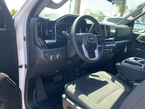 New 2026 GMC Sierra 1500 Elevation w/ Elevation Select Package AWD/4WD image 17