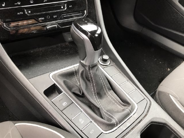 Used 2025 Volkswagen Jetta Sport FWD image 7