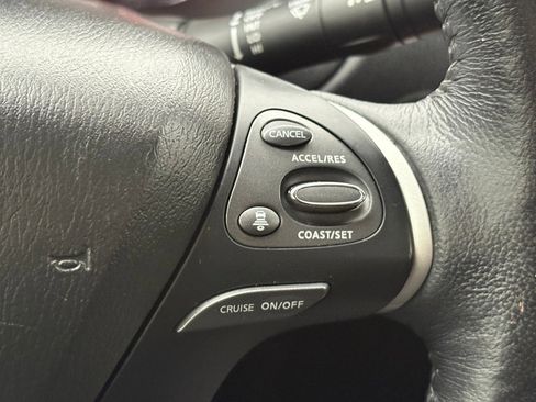 Used 2019 Nissan Pathfinder Platinum image 20