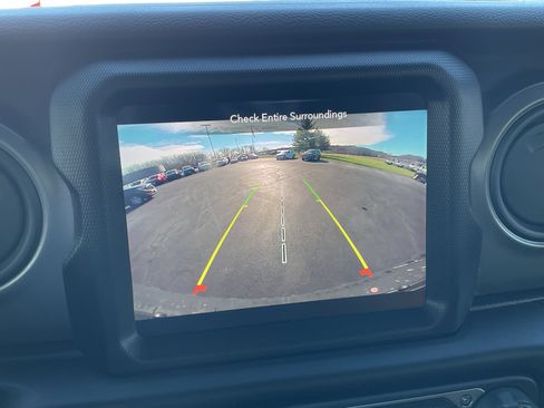 Used 2023 Jeep Wrangler Sport image 31