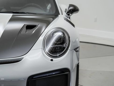 Used 2018 Porsche 911 GT2 RS RWD image 42