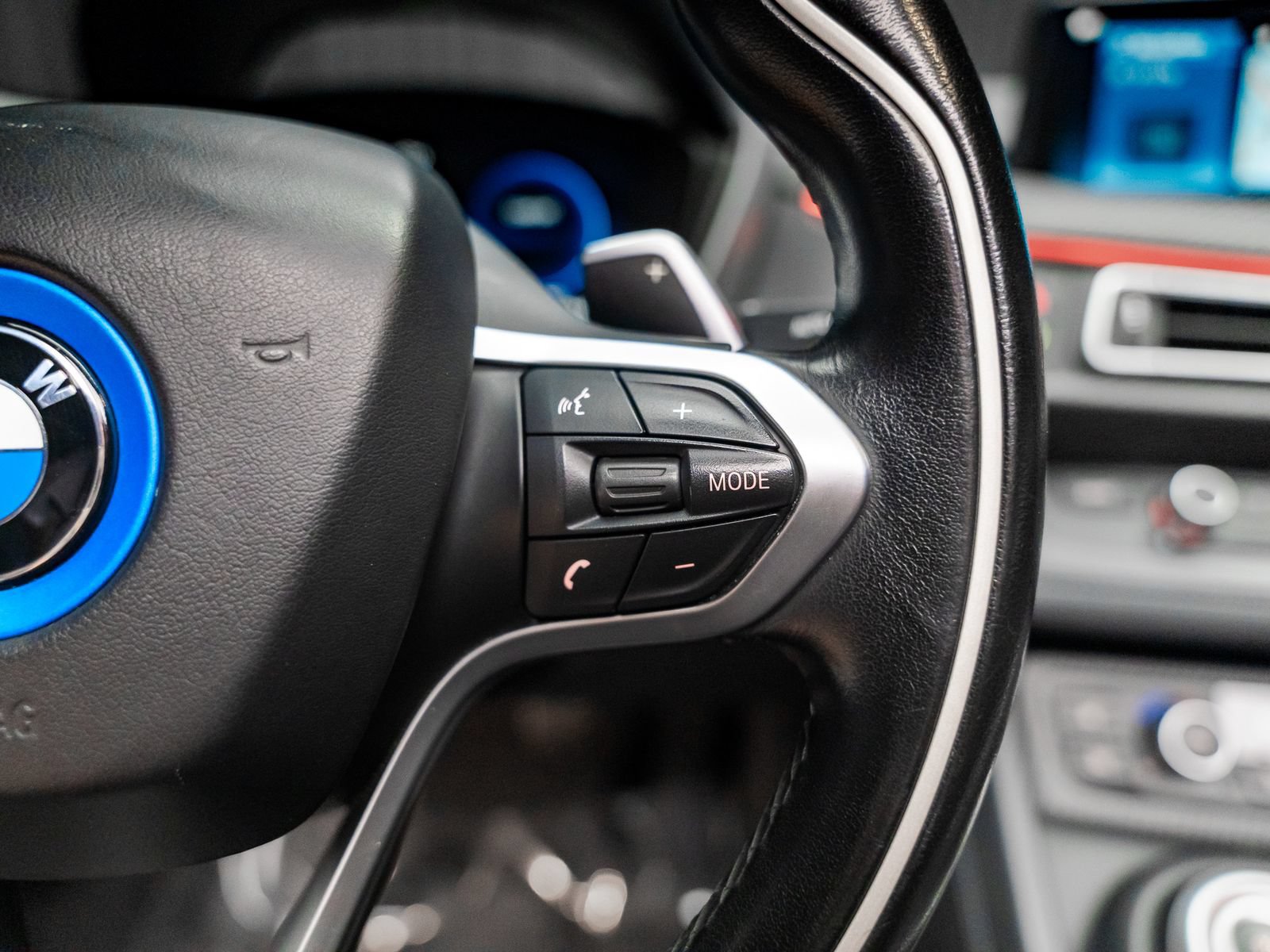 Used 2019 BMW i8 Roadster AWD/4WD image 42