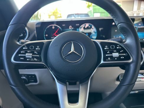 Used 2022 Mercedes-Benz GLA 250 image 23
