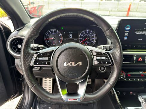 Used 2023 Kia Forte GT-Line w/ GT-Line Technology Package FWD image 16