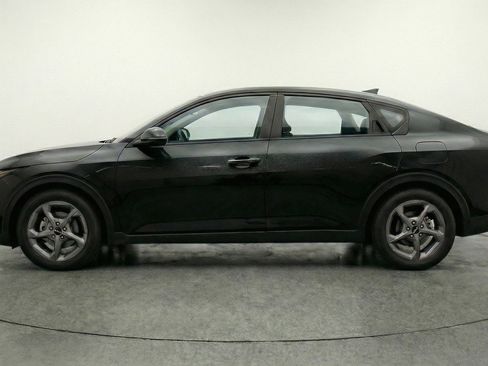 Used 2025 Kia K4 LXS image 5