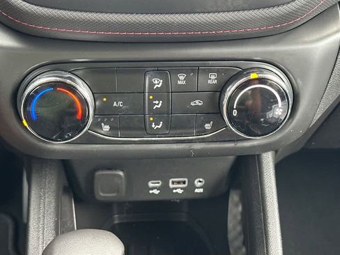 Used 2023 Chevrolet TrailBlazer RS w/ Driver Confidence Package image 22