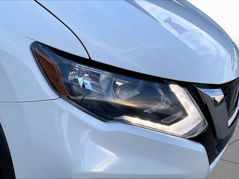 Used 2017 Nissan Rogue S w/ Appearance Package FWD image 26