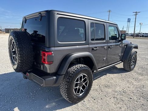 Used 2024 Jeep Wrangler Unlimited Rubicon image 6