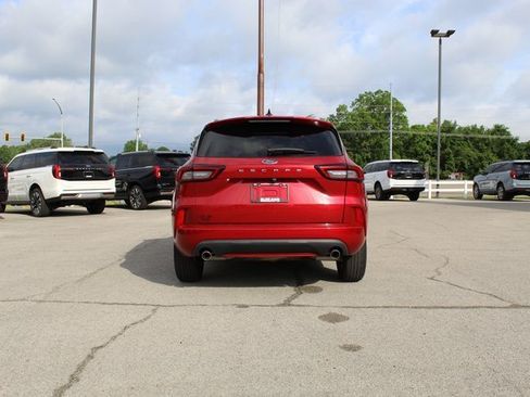 Used 2023 Ford Escape ST-Line w/ Cold Weather Package FWD image 4