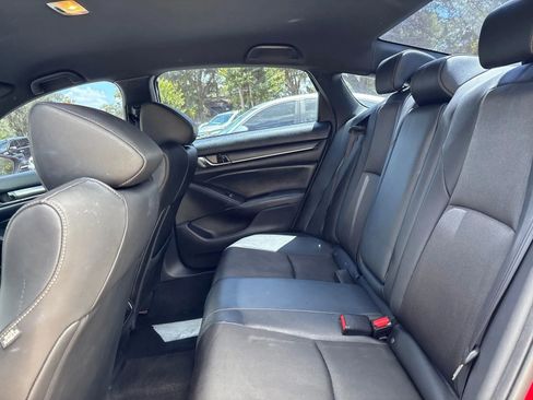Used 2019 Honda Accord Sport image 11