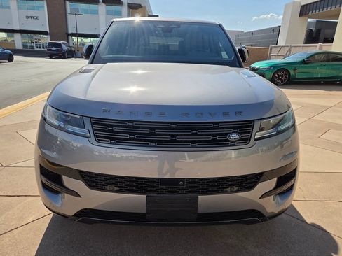 Used 2025 Land Rover Range Rover Sport AWD/4WD image 2