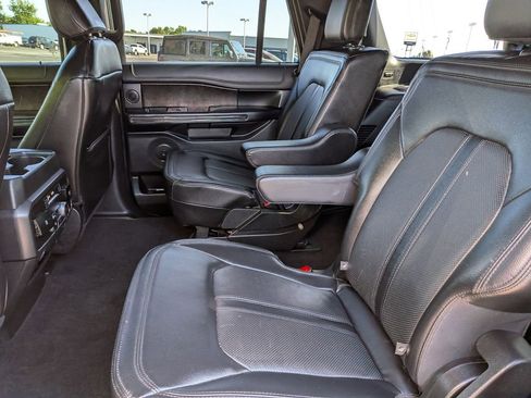 Used 2021 Ford Expedition Limited RWD image 16