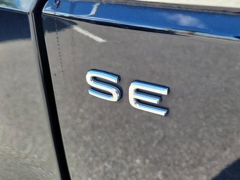 Certified 2022 Volkswagen Atlas SE FWD image 6