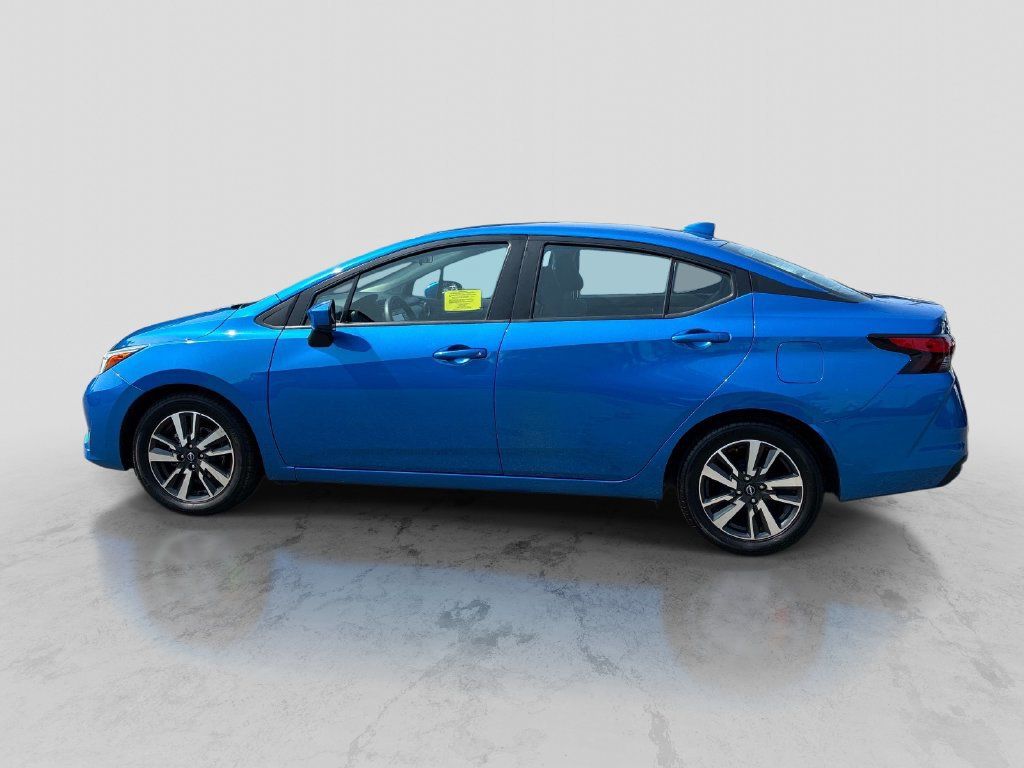 Certified 2024 Nissan Versa SV FWD image 4