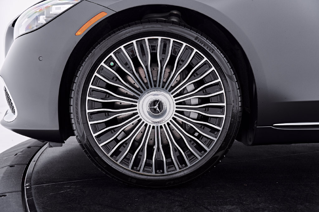 Used 2026 Mercedes-Benz Maybach S 580 4MATIC image 3
