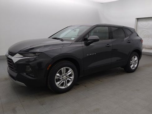 Used 2021 Chevrolet Blazer LT FWD image 2