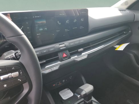 New 2025 Kia K4 EX FWD image 12