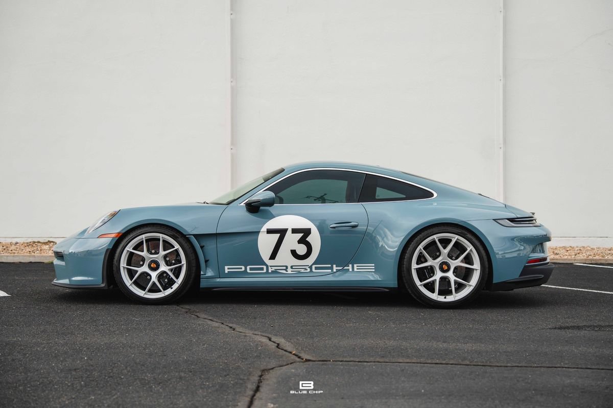 Used 2024 Porsche 911 GT2 RS RWD image 2