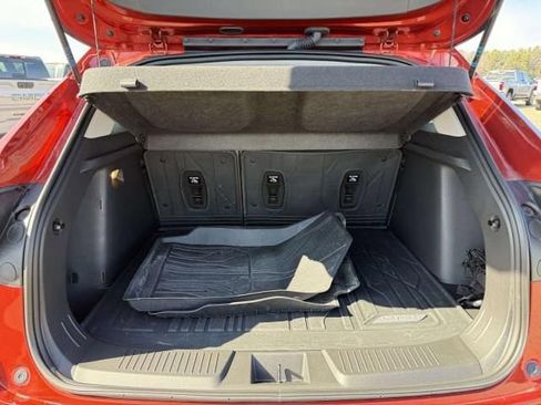 Certified 2024 Chevrolet Trax ACTIV w/ Sunroof Package image 8