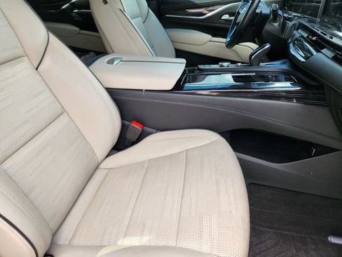 Used 2022 Cadillac Escalade ESV Sport w/ Touring Package AWD/4WD image 23