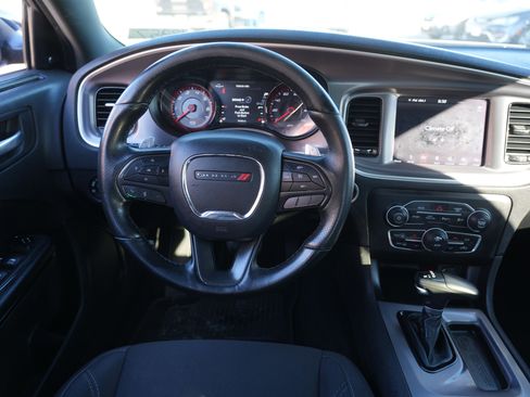 Used 2019 Dodge Charger SXT w/ Blacktop Package image 20