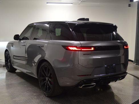 Used 2024 Land Rover Range Rover Sport Dynamic SE AWD/4WD image 3