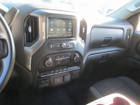 Used 2019 Chevrolet Silverado 1500 Custom Trail Boss w/ Custom Convenience Package image 23