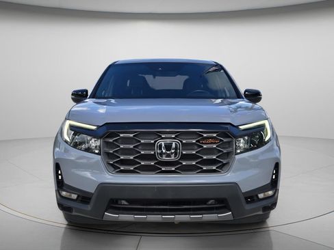 Used 2025 Honda Ridgeline TrailSport image 4