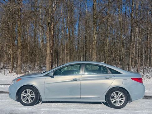 Used 2011 Hyundai Sonata GLS w/ Popular Equipment Pkg 2 image 2