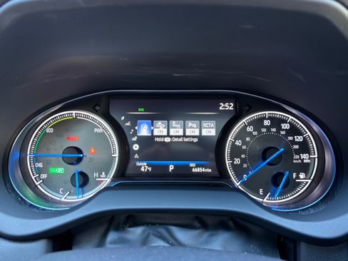 Used 2021 Toyota Venza Limited w/ Advanced Technology Package image 26