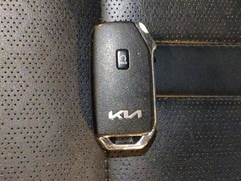 Used 2023 Kia Sorento S w/ Panoramic Sunroof Package FWD image 32