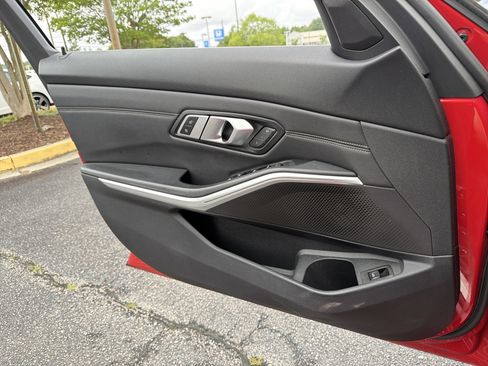Used 2019 BMW 330i xDrive Sedan w/ Convenience Package AWD/4WD image 13