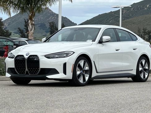 Used 2023 BMW i4 eDrive40 w/ Premium Package image 7