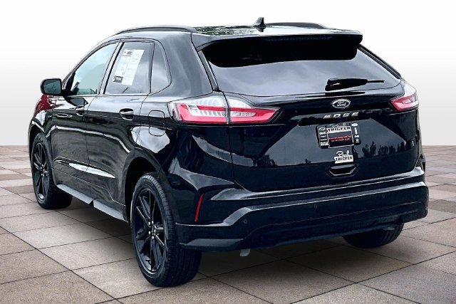 Certified 2024 Ford Edge ST-Line AWD/4WD image 2
