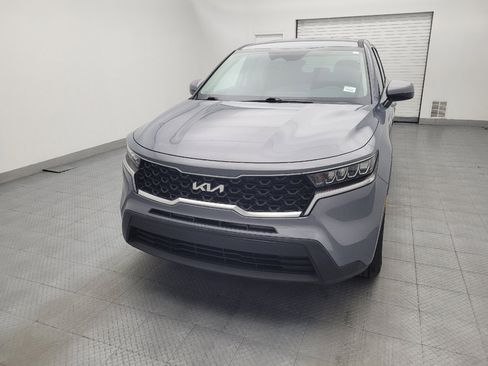 Used 2022 Kia Sorento LX AWD/4WD image 15