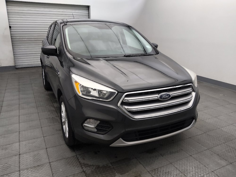 Used 2017 Ford Escape SE FWD image 14