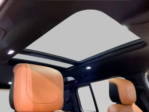 Used 2024 Land Rover Defender 110 Carpathian Edition AWD/4WD image 27