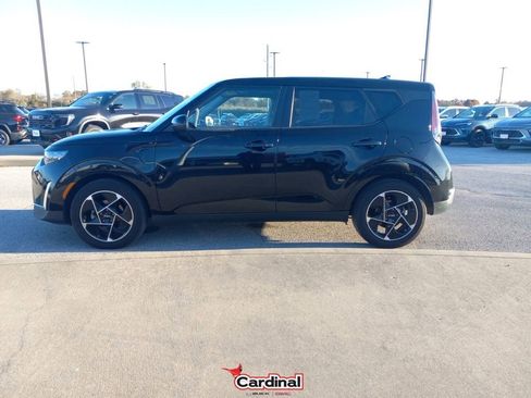 Used 2024 Kia Soul EX image 14