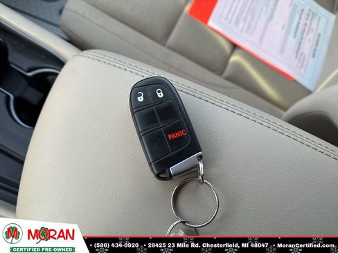 Used 2021 Dodge Durango SXT image 31