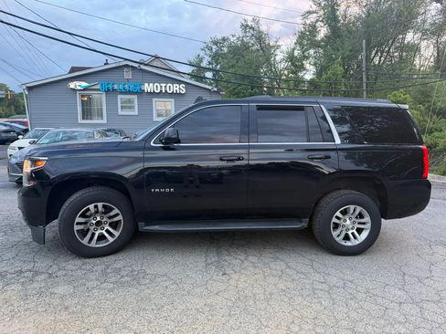 Used 2020 Chevrolet Tahoe LT RWD image 1