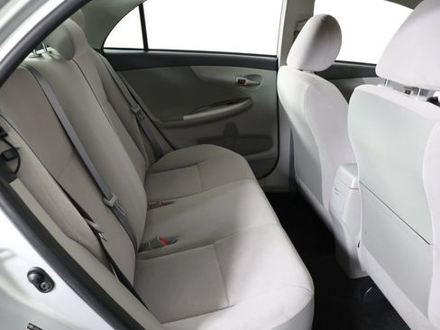 Used 2011 Toyota Corolla LE FWD image 28