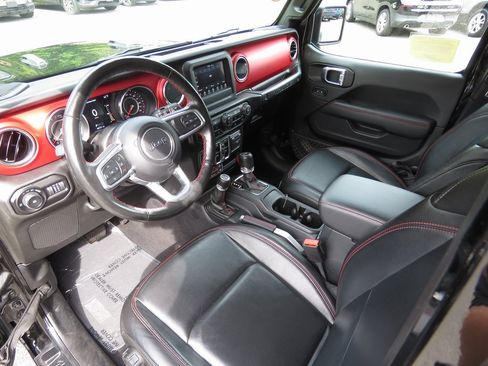 Used 2021 Jeep Wrangler Unlimited Rubicon w/ LED Lighting Group image 12