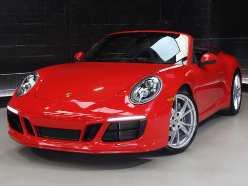 Used 2019 Porsche 911 Carrera w/ Sportdesign Package image 58