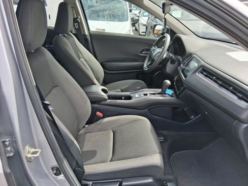 Used 2019 Honda HR-V EX image 9
