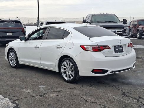 Used 2018 Acura ILX image 4