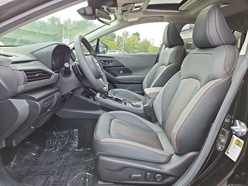 Certified 2025 Subaru Crosstrek 2.5i Limited w/ Crosstrek Mirror Package image 9