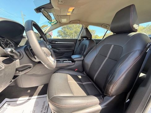 Used 2024 Nissan Altima 2.5 SR image 6